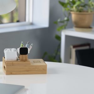 Bamboo Fast Wirelsss Charging Dock Station